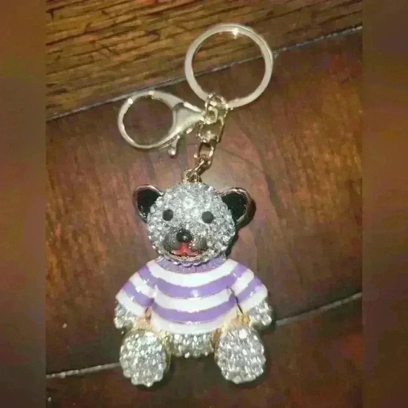 Bag Charm of bear in lavender and white sweater - Picture 4 of 4